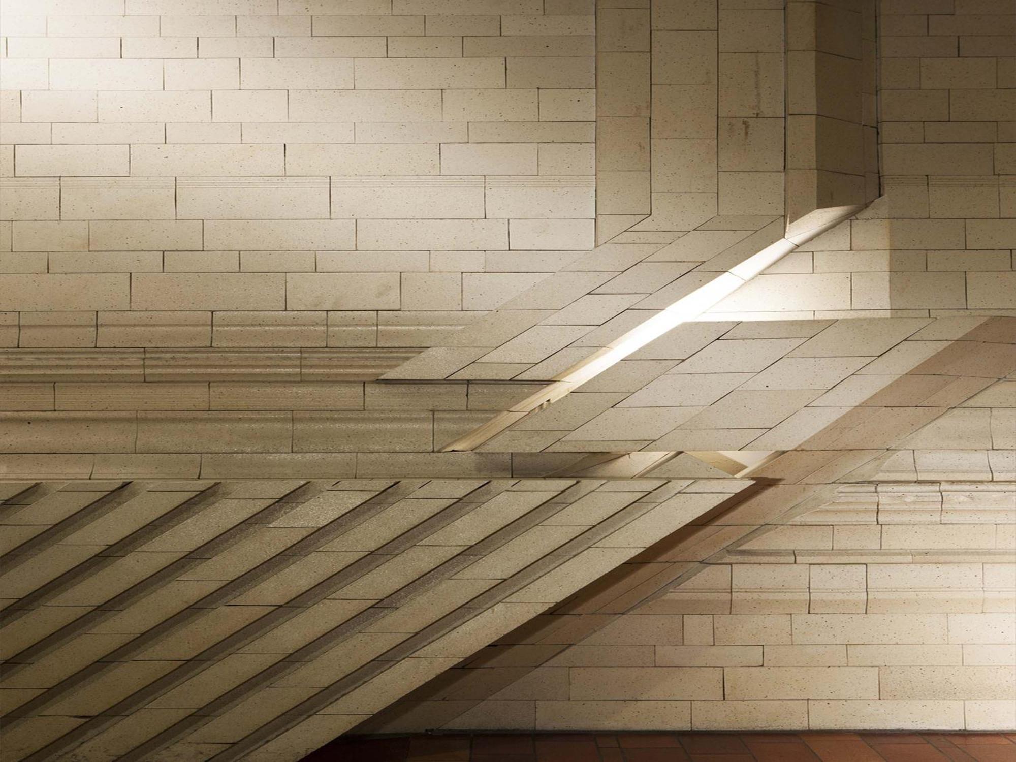 Nagoya Kanko Hotel Buitenkant foto The stairs
