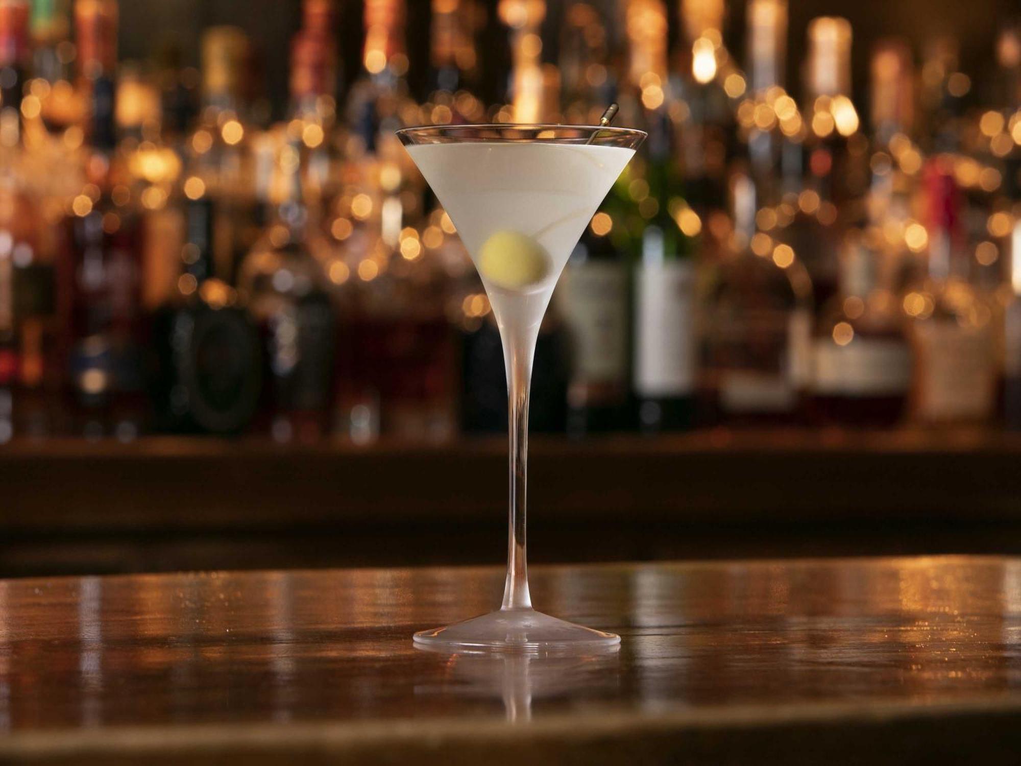 Nagoya Kanko Hotel Buitenkant foto A dry martini
